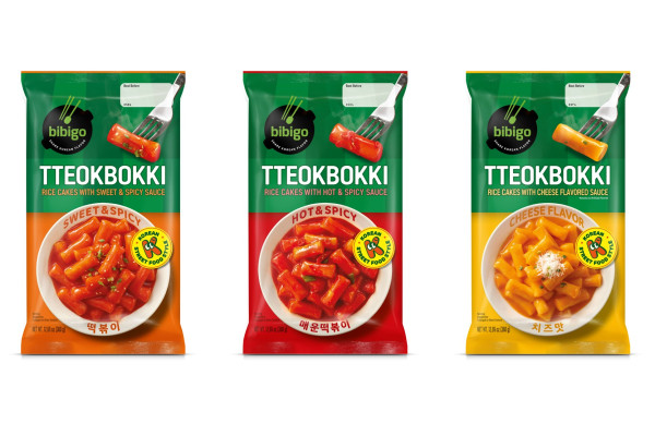 비비고 떡볶이 파우치 3종 제품 이미지