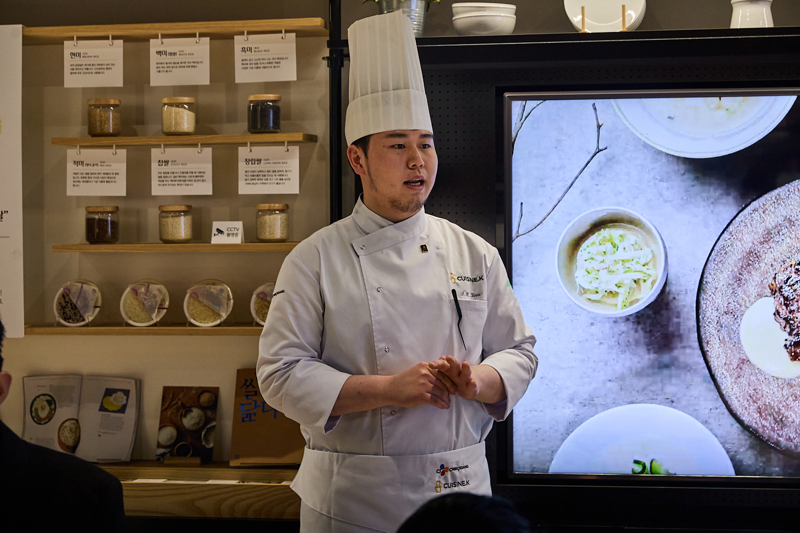 Chef Yoon, Sang-hee, introducing the course menu